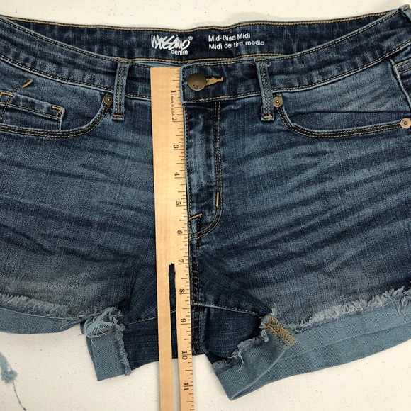 Mossimo Denim Shorts Womens 10 Blue Mid Rise Cutoff Frayed Hem Stretch Casual - Picture 7 of 9